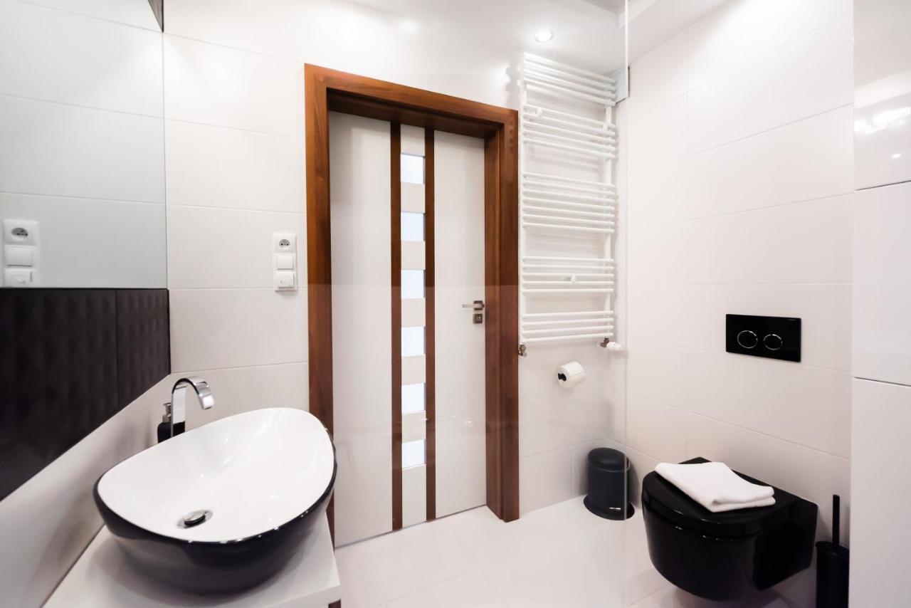Bluszczanska Modern Urban Apartment Warsaw Exterior photo